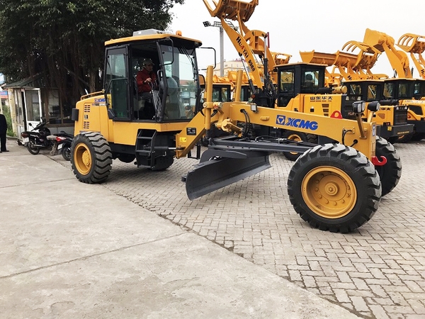 may-san-xcmg-gr1003-luoi-gat-3-m