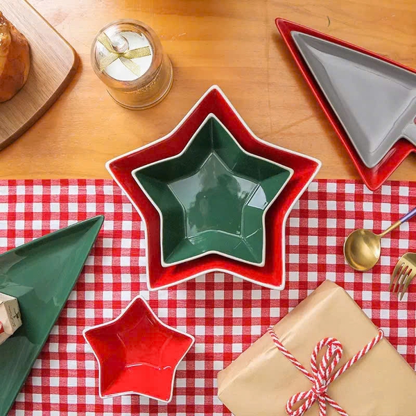 GỢI Ý CÁCH TRANG TRÍ BÀN TIỆC GIÁNG SINH ẤM ÁP VÀ SANG TRỌNG TẠI NHÀ