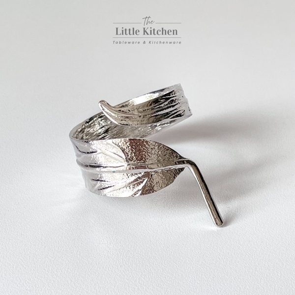 Ring lá đơn cuộn bạc | The Little Kitchen