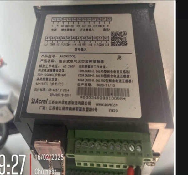 dong-ho-hien-thi-dong-ro-arcm200l