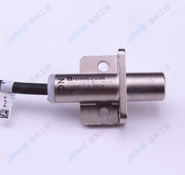 cam-bien-p-f-haas-nbb4-12m45-e1-1-07m-v1-z4-z5-0-33-1-7m