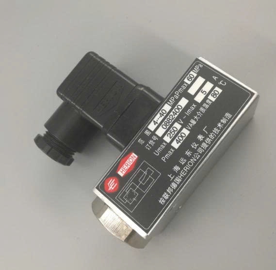 cong-tac-ap-suat-model-d505-18d