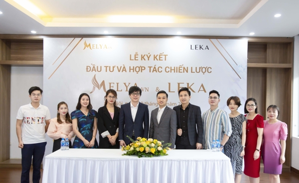 Cái “bắt tay” của hai thương hiệu thời trang cao cấp hàng đầu Việt Nam