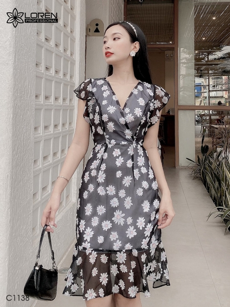 Đầm LOREN hoa cúc xòe đen C1138