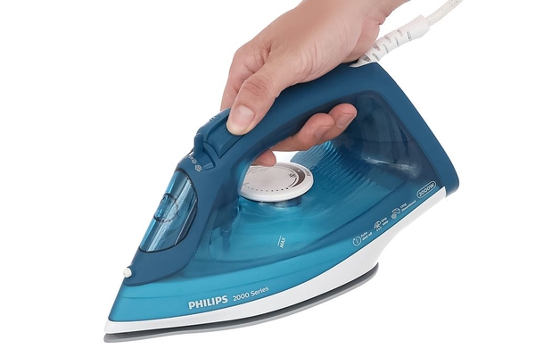 Bàn là hơi nước Philips mặt đế Ceramic 2000W DST2030/90