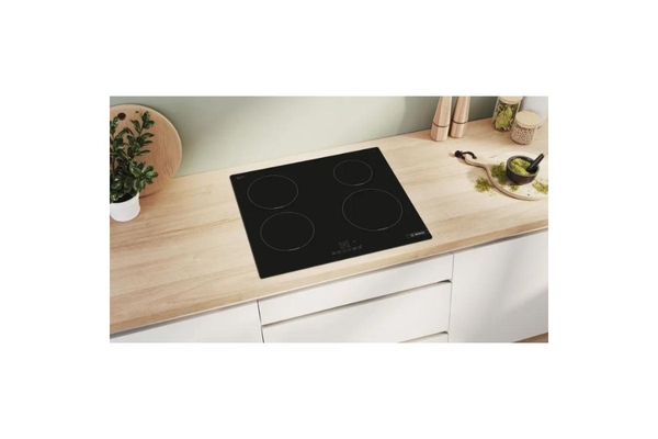 Bếp từ 4 vùng nấu Bosch PUE611BB5E seri 4