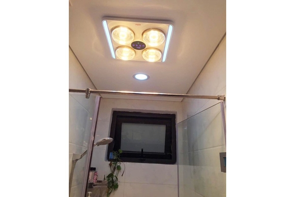 Đèn sưởi nhà tắm 4 bóng Braun Kohn âm trần kèm thông gió màn hình LED 1147W BU06G