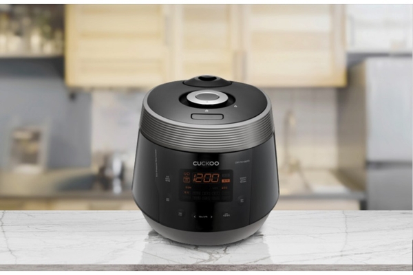 Nồi cơm điện tử áp suất Cuckoo Lòng nồi kim cương X-Wall Black 1.8 lít CRP-PWV1008F, Màu Đen Bạc