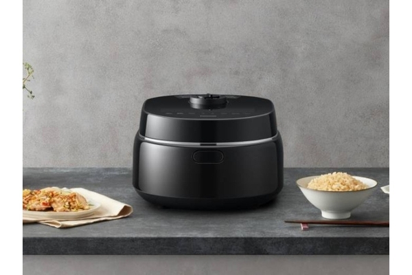Nồi cơm điện tử Panasonic SR-DM104KRA 1 lít