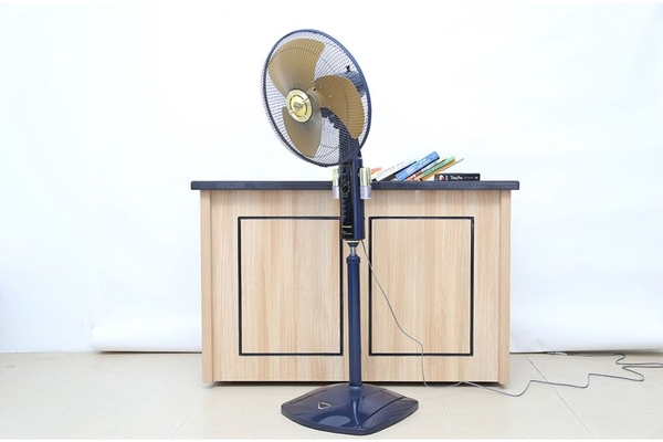 Quạt đứng Panasonic cánh nhôm 40cm F-407WGO Nhập khẩu Malaysia