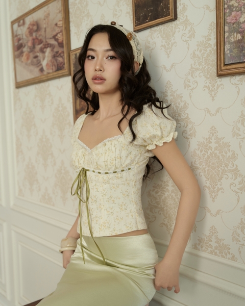 Phối đồ KOOKY - ÁO MIEL VÀNG