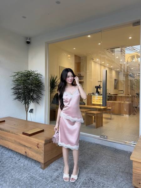 VÁY LENNY HỒNG - ảnh 1