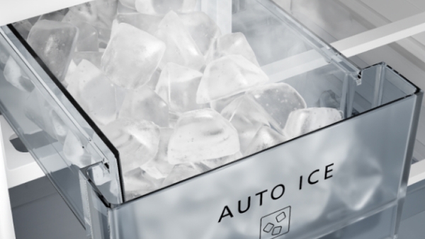 Chức năng làm đá tự động Auto Ice trên tủ lạnh Panasonic