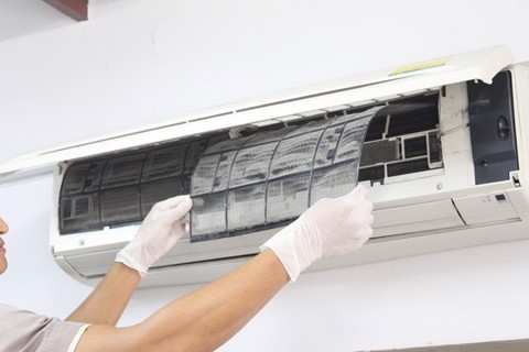 Hướng dẫn tự vệ sinh điều hòa máy lạnh tại nhà đơn giản