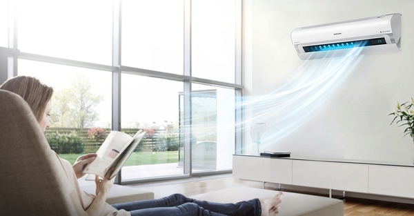 Dùng điều hòa thì nên mở cửa hé là đúng hay sai?