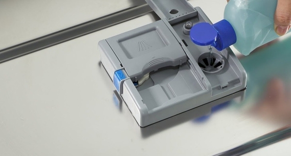 Công dụng của nước bóng khi dùng máy rửa bát - Ai cũng nên biết !