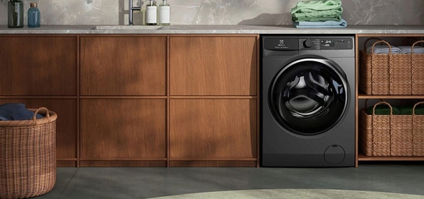Cách vệ sinh và bảo dưỡng máy giặt Electrolux EWF1043R7SC đúng cách?