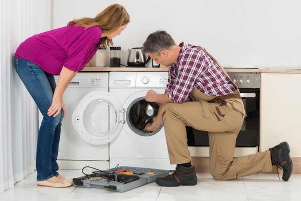 Nguyên nhân và cách khắc phục lỗi máy giặt không vào điện