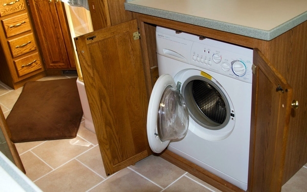 Máy giặt lồng ngang ,máy giặt cửa trước là gì, phù hợp với nhu cầu của ai?