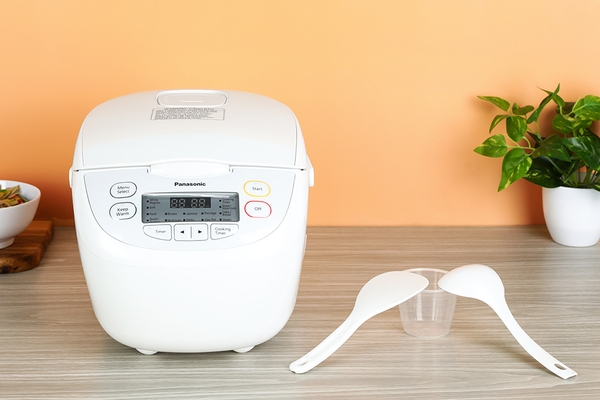 Đánh giá chi tiết nồi cơm điện Panasonic SR-CL188WRAM