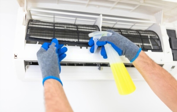 Bao lâu nên vệ sinh điều hòa một lần? Hướng dẫn cách vệ sinh tại nhà