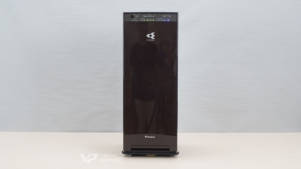 Máy lọc không khí tạo ẩm Daikin MCK555AVMV/T màu nâu