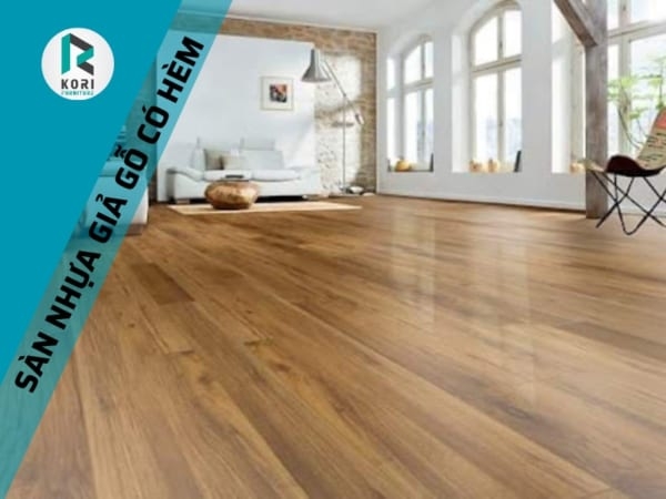 Sàn nhựa hèm khóa vân gỗ trong phòng khách 