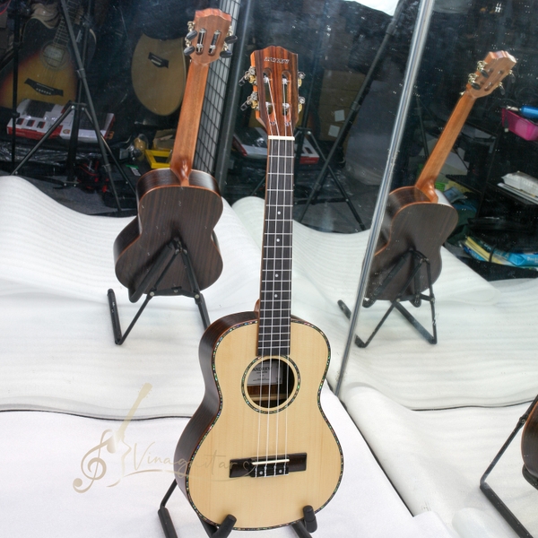 dan-ukulele-tenor-vu-tx-mv-cam