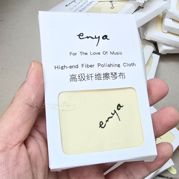 khan-lau-dan-va-nhac-cu-enya-chinh-hang