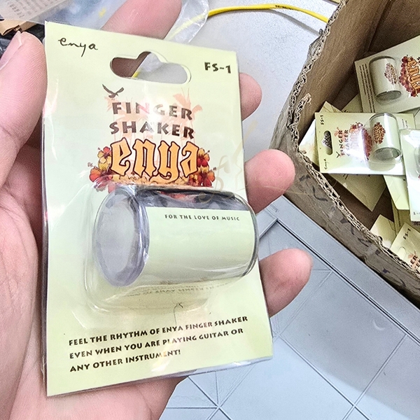 finger-shaker-enya-fs1-chinh-hang-luc-lac-deo-ngon-tay-choi-dan-ukulele-dan-guit