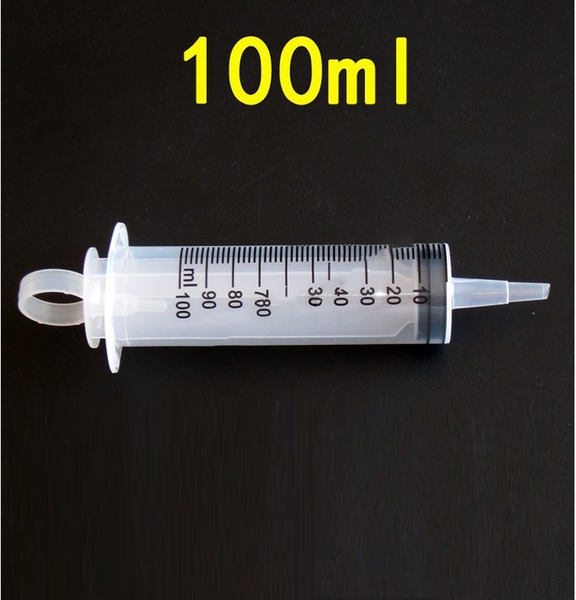 xi-lanh-nhua-100ml