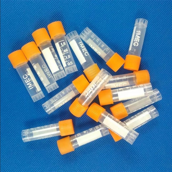 bo-25-cai-ong-cryo-1-8-ml-nap-cam