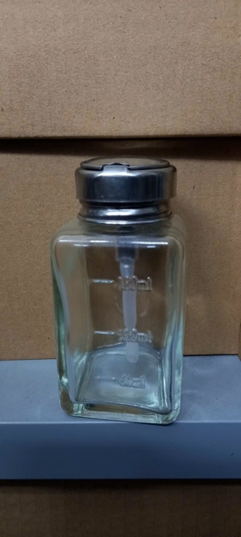 chai-dung-con-thuy-tinh-vuong-180ml-nap-inox