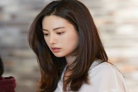 Cách cắt tóc đẹp cho nữ an toàn tại nhà mùa dịch