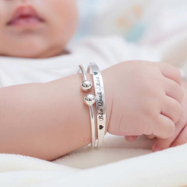 Lắc Bạc Cho Bé Yêu