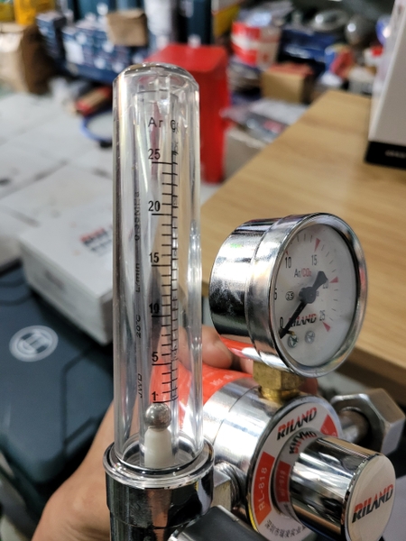 Đồng Hồ khí CO2 RILAND - Phụ Kiện Máy Hàn Mig | CÔNG TY TNHH THƯƠNG MẠI ...