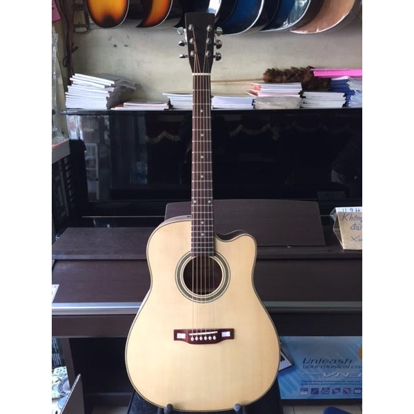 dan-guitar-day-sat-ha265