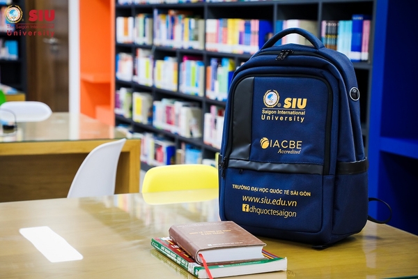 Mẫu balo in logo đẹp cho công ty – balo quà tặng doanh nghiệp sản xuất tại Hà Nội