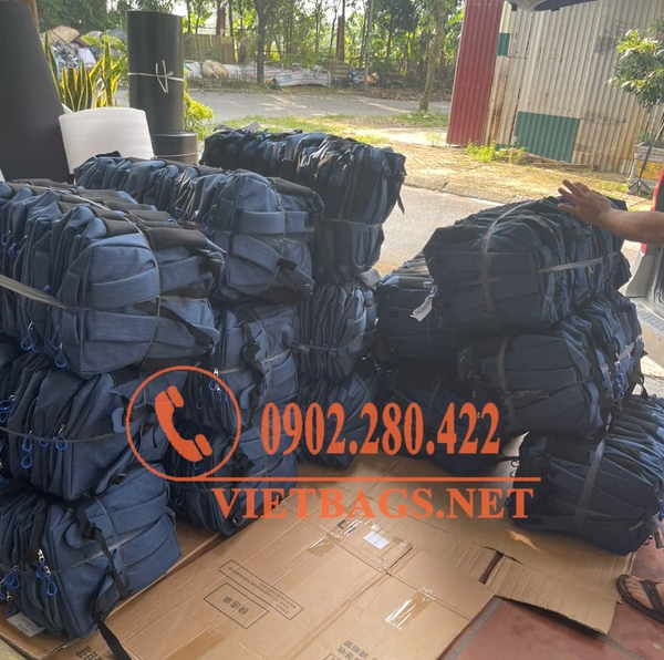 Xưởng may balo từ thiện