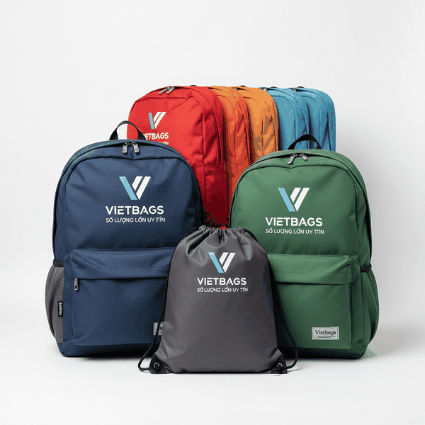 Dịch vụ đặt may balo in logo công ty số lượng lớn chuyên nghiệp tại xưởng sản xuất Vietbags, cam kết chất lượng uy tín và giá thành tốt nhất thị trường