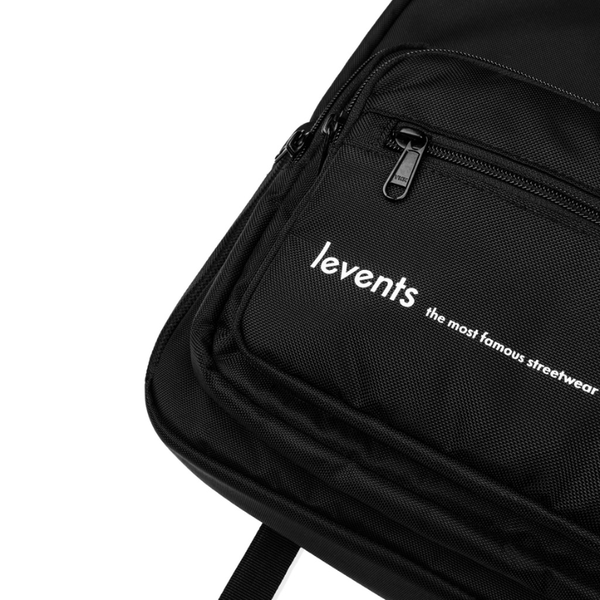 Đường May Chắc Chắn, Tỉ Mỉ