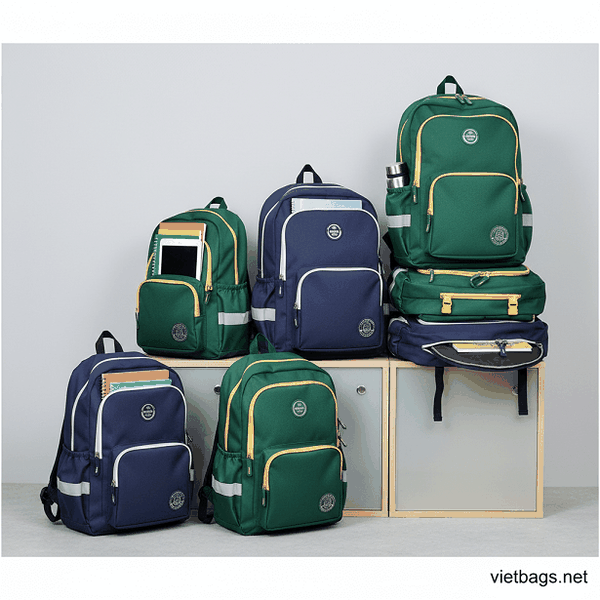 Mẫu balo đồng phục trường học chất lượng cao được thiết kế và sản xuất tỉ mỉ tại xưởng may Vietbags với chất liệu bền bỉ và kiểu dáng thời trang.