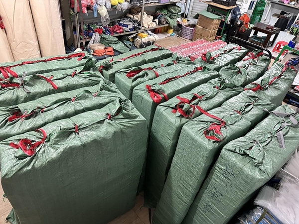 Balo in logo đóng gói và bàn giao cho doanh nghiệp – xưởng may balo theo yêu cầu tại Hà Nội