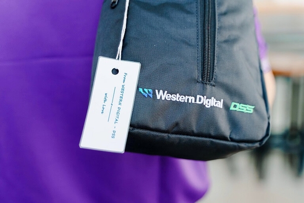 Kinh nghiệm sản xuất túi quà tặng cho doanh nghiệp, tổ chức, ngân hàng