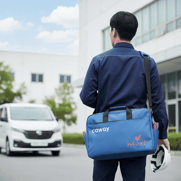 Cận cảnh thiết kế đệm lưng thoáng khí và hệ thống quai đeo chịu lực êm ái của mẫu túi kỹ thuật Coway cao cấp do xưởng may Vietbags trực tiếp sản xuất.