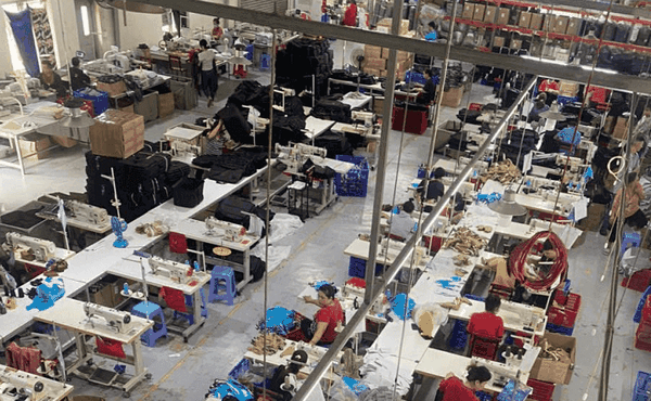 Xưởng sản xuất balo quảng cáo in logo công ty uy tín