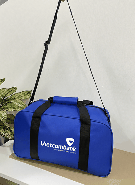 Xưởng sản xuất túi xách quà tặng Vietcombank uy tín tại Vietbags.net với quy mô hiện đại và quy trình chuyên nghiệp