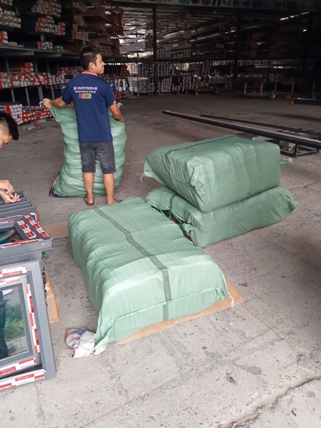 Xưởng sản xuất túi đựng cửa nhôm