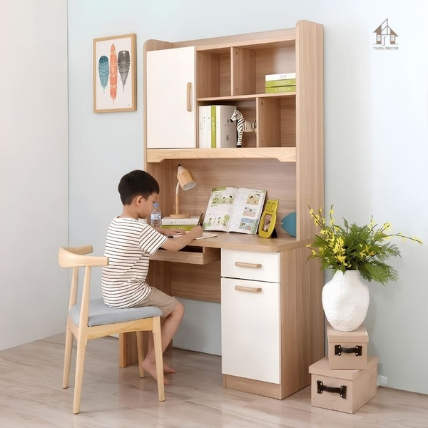 Hướng dẫn tư thế ngồi học đúng giúp hạn chế cận thị học đường