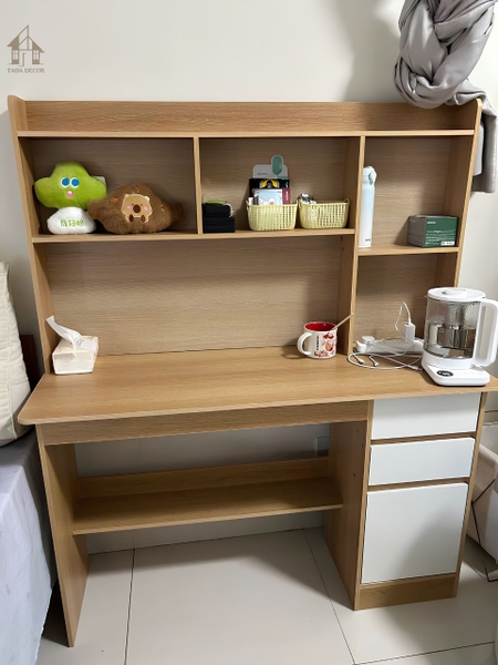 Bàn hoc thông minh tích hợp giá sách và ngăn kéo tiện lợi